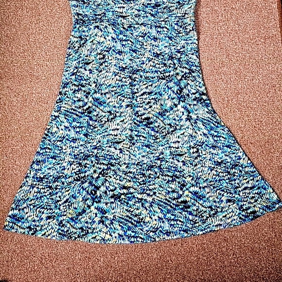 Dress - Picture 8 of 15